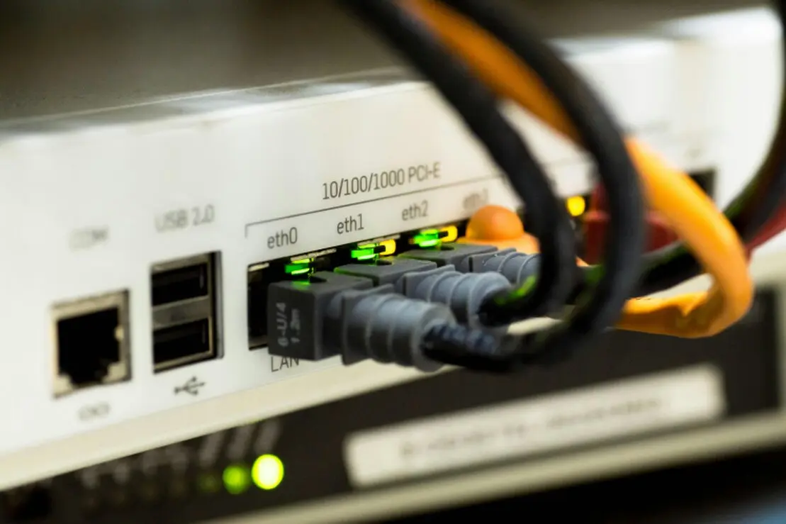 Router wird angeschlossen